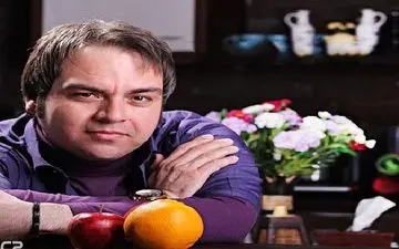 سلفی توماشینی شهرام قائدی به همراه همسرش/ عکس