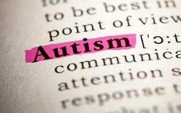 علائم اوتیسم و چرایی بروز آن

