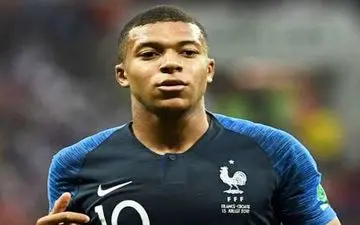 امباپه: مسی و رونالدو شانسی برای بردن توپ طلا ندارند