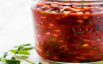 ترشی گوجه فرنگی رنده شده و خوشمزه، بدون سرکه را این طوری که من میگم درست کن/ معرکه است!