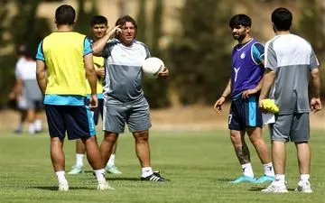 درخواست سرمربی استقلال برای برگزاری اردوی چند روزه
