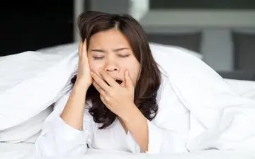 چند راهکار ساده برای خلاص شدن از شر پف صورت

