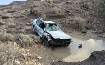 
سقوط پژو ۴۰۵ در کانال آب محور اندیمشک–سد دز با ۲ فوتی
