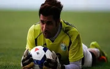 وقتی فوتبالیست ایرانی همسر مدلش را به آغوش می کشد+عکس