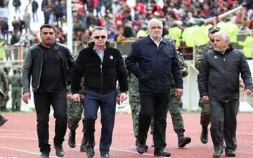 زنوزی:تاج برود تا خیال فوتبال راحت شود/ما باید هزینه کنیم بقیه قهرمان شوند؟