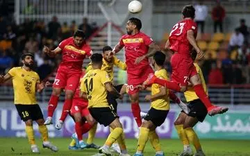 سپاهان، فولاد را شکست داد و صدر را حفظ کرد