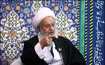 واکنش آیت‌الله مکارم به سخنان روحانی/ یک صفحه از نهج البلاغه را دیده و بقیه را ندیده است!