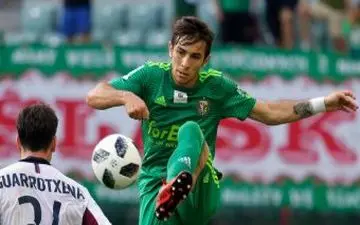 پیروزی شلونسک وروتسلا بدون حضور احمدزاده