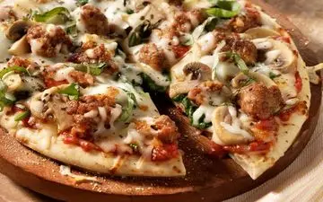 دستور پخت پیتزای بندری خانگی: ساندویچ بندری به سبک پیتزا!