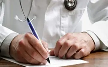 ویزیت رایگان ۱۰۰۰ نفر از بسیجیان همزمان با هفته بسیج
