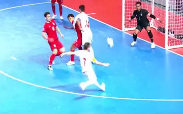 گل سوم ایران به تایلند توسط حسن زاده | فیلم