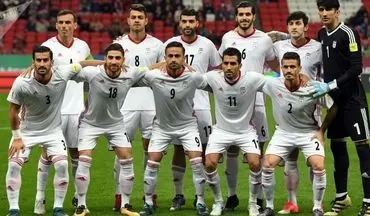 رونمایی از توپ رسمی جام جهانی با امضای ستاره‌های ایران و کی‌روش+عکس