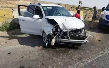 تصادف زنجیره‌ای در ایلام-میشخاص: ۱۲ نفر مصدوم شدند
