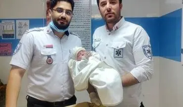 زایمان اضطراری نوزاد در آمبولانس اورژانس سقز