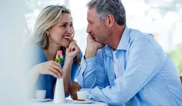 عشق در آستانه پنجاه سالگی: ۳ راز برای یافتن و حفظ رابطه‌ای عاشقانه و پایدار
