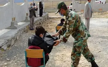 توزیع بیش از  ۱۹۰ بسته کمک مومنانه در بین نیازمندان شهرستان سرپل ذهاب