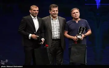 
چرا سید جلال در مراسم برترین ها زودتر جایزه گرفت ؟