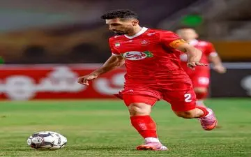 بازگشت کاپیتان پرسپولیس پس از یک ماه دوری به ترکیب اصلی