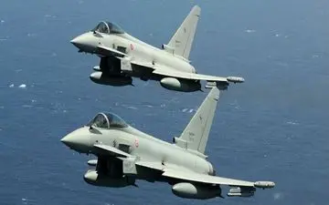 لهستان اولین دسته از جنگنده‌های جت را به اوکراین تحویل داد