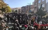 کشته شدن ۱۱ نفر در مهاباد/ مسئولان به جای شنیدن حرف معترضان با روش‌های تند صورت مساله را پاک می‌کنند