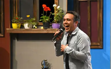 امیرکربلایی زاده: فضای «شهرک جیم» صمیمی است/ سال آینده نمایش بزرگی خواهم داشت 