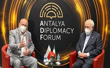 دیدار ظریف با وزرای خارجه لهستان و ترکیه در آنتالیا