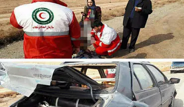  برخورد شدید یک دستگاه خودرو سمند به گارد ریل در جاده تبریز/پای راننده قطع شد!