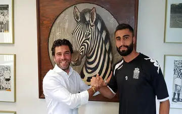 کاوه رضایی با شارلوا به صورت بلند مدت تمدید کرد