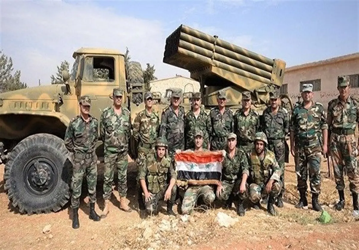  پیشروی گسترده ارتش در حومه«الرقه»/ادامه نبرد سنگین با داعشی‌ها در صحرای «حمص» 