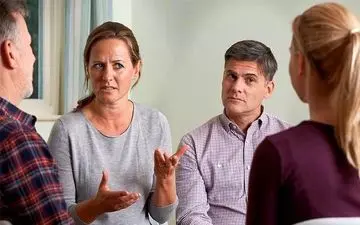 نبایدهای بزرگ رفتار و رابطه با خانواده همسر