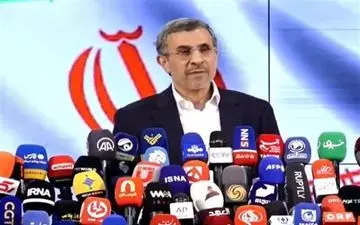 احمدی نژاد: برنامه کاری بنده تمرکز بر حل مشکلات معیشتی مردم است

