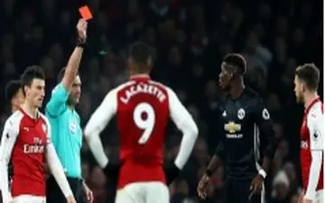 پوگبا کارت قرمزگرفت؛منچستریونایتد به دردسر افتاد!