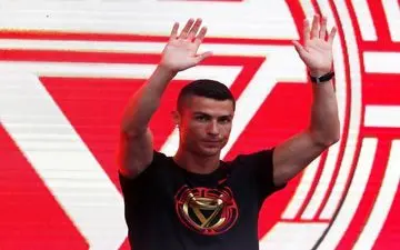 رونالدو از رفتن به کمپ رئال مادرید منصرف شد !