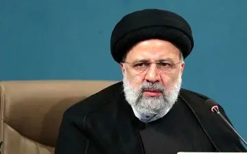 طعنه مهاجری به رئیسی: روی دولت قبل را سفید کردید| هنوز وقتش نرسیده ۲-۳ برگ از برنامه ۷۰۰۰صفحه‌ای‌تان را رونمایی کنید؟
