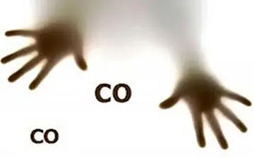 گازگرفتگی دانش آموزان در کلاس درس + فیلم