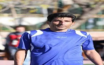  حیدری : فرهاد هنوز به پختگی لازم نرسیده