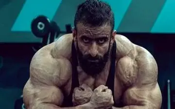 هشدار بزرگ قهرمان سابق مستر المپیا به هادی چوپان