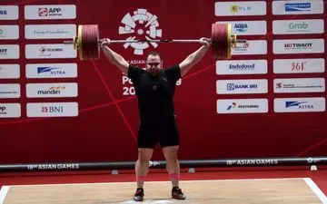 طلا و نقره دسته فوق سنگین در انحصار وزنه برداران ایرانی