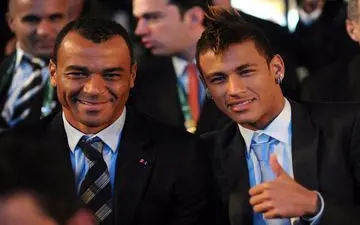 طرفدار مسی هستم ولی تکنیک نیمار حتی از مسی هم بهتر است!