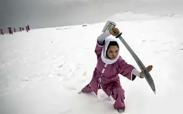 هیچ پسری جرات ندارد به سیما و 20 شاگردش نزدیک شود + عکس