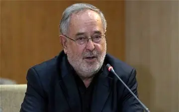 آیا بسته شدن چند روزه در حرم زشت‌تر است یا شکستن آن؟
