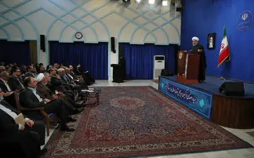 سکوت و ناامیدی هیچ فایده‌ای ندارد/ دولت، فراکسیون امید و مجلس از لحاظ اهداف فاصله‌ ندارند