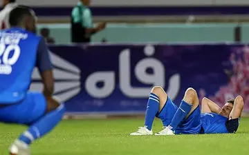 پیش‌کسوت باشگاه استقلال، آبروی فتحی و وزارت ورزش را برد