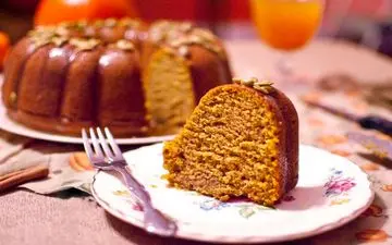 کیک کدو حلوایی | طرز تهیه دسر پاییزی با عطر و طعم بی‌نظیر