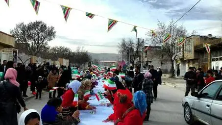حرکت قطار انقلاب و ایستگاه خاطرات انقلاب از شهرک دولت‌‌آباد در شهر کرمانشاه