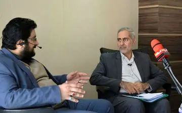 تلویزیون نداشتیم که فیلم های دوره شاه رو ببینم