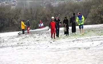 نجات زن باردار از سیل در خوزستان+ فیلم 