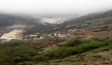 لحظه وحشتناک سقوط سنگ غول‌ پیکر در روستای پیت سرا 