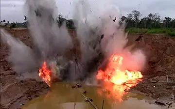 تخریب ده‌ها معدن در آمازون توسط پلیس پرو + فیلم 