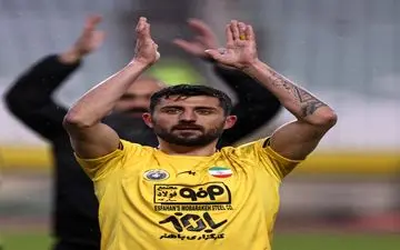 وینگر سپاهان در رادار آبی‌ها/ جانشین محبی از اصفهان می‌آید؟